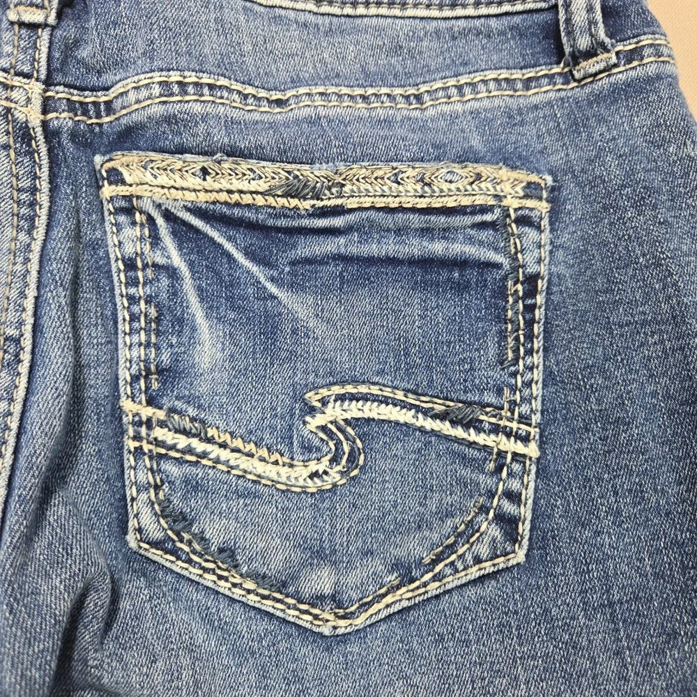 Silver Jeans Co Suki Straight Leg Jeans W29 L30 Medium Wash Distressed Denim - Picture 3 of 11